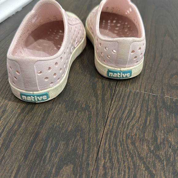 Toddler native - Picture 2 of 6